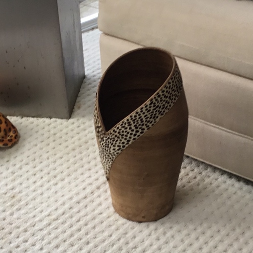 Decorator Vessel - Picture 2 of 4